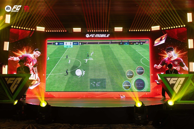 Công Phượng, Văn Hậu, Hoàng Đức… cùng hội quân trong EA SPORTS FC Mobile Việt Nam- Ảnh 3. Công Phượng, Văn Hậu, Hoàng Đức… cùng hội quân trong EA SPORTS FC Mobile Việt Nam- Ảnh 3.