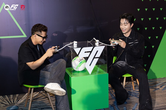 Công Phượng, Văn Hậu, Hoàng Đức… cùng hội quân trong EA SPORTS FC Mobile Việt Nam- Ảnh 7. Công Phượng, Văn Hậu, Hoàng Đức… cùng hội quân trong EA SPORTS FC Mobile Việt Nam- Ảnh 7.