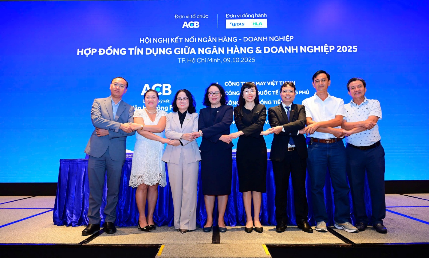 ACB khẳng định cam kết hỗ trợ doanh nghiệp tại “Hội nghị Ngành dệt may và chuỗi cung ứng – Giải pháp trong biến động”- Ảnh 4. ACB khẳng định cam kết hỗ trợ doanh nghiệp tại “Hội nghị Ngành dệt may và chuỗi cung ứng – Giải pháp trong biến động”- Ảnh 4.