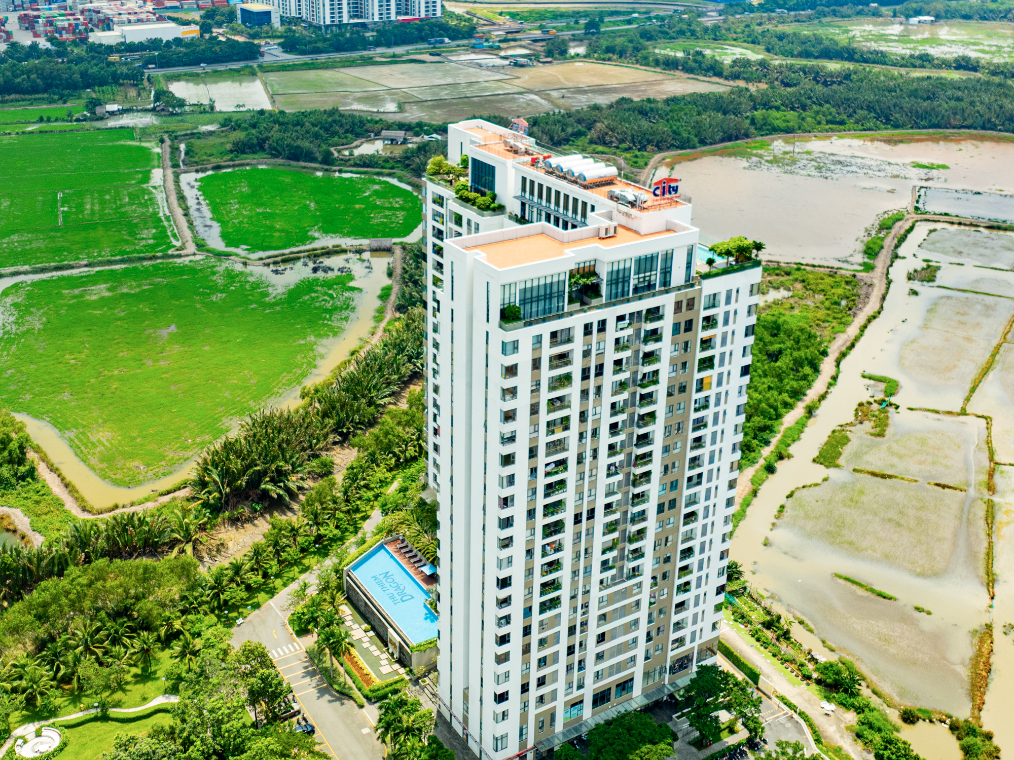 TP.HCM: Đoạn đường dài 8 km nhưng có hơn 10.000 căn hộ chung cư, nối cảng lớn nhất với sân bay rộng nhất Việt Nam- Ảnh 12.