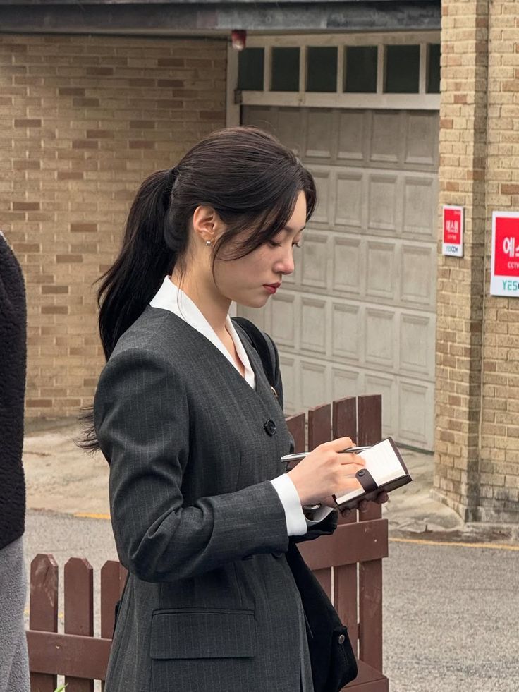 Bị sa thải vì "lộ bảng lương", nữ nhân viên kiện công ty ra toà và bất ngờ được bồi thường hơn nửa tỷ đồng- Ảnh 1. Bị sa thải vì "lộ bảng lương", nữ nhân viên kiện công ty ra toà và bất ngờ được bồi thường hơn nửa tỷ đồng- Ảnh 1.