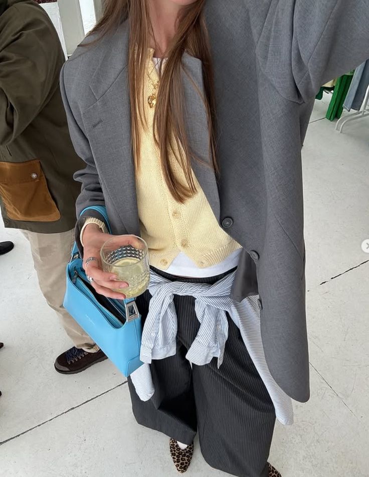 Trend tiết kiệm mà sang chảnh nhất mùa lạnh, cả MXH đều đã nhập cuộc!- Ảnh 8. Trend tiết kiệm mà sang chảnh nhất mùa lạnh, cả MXH đều đã nhập cuộc!- Ảnh 8.