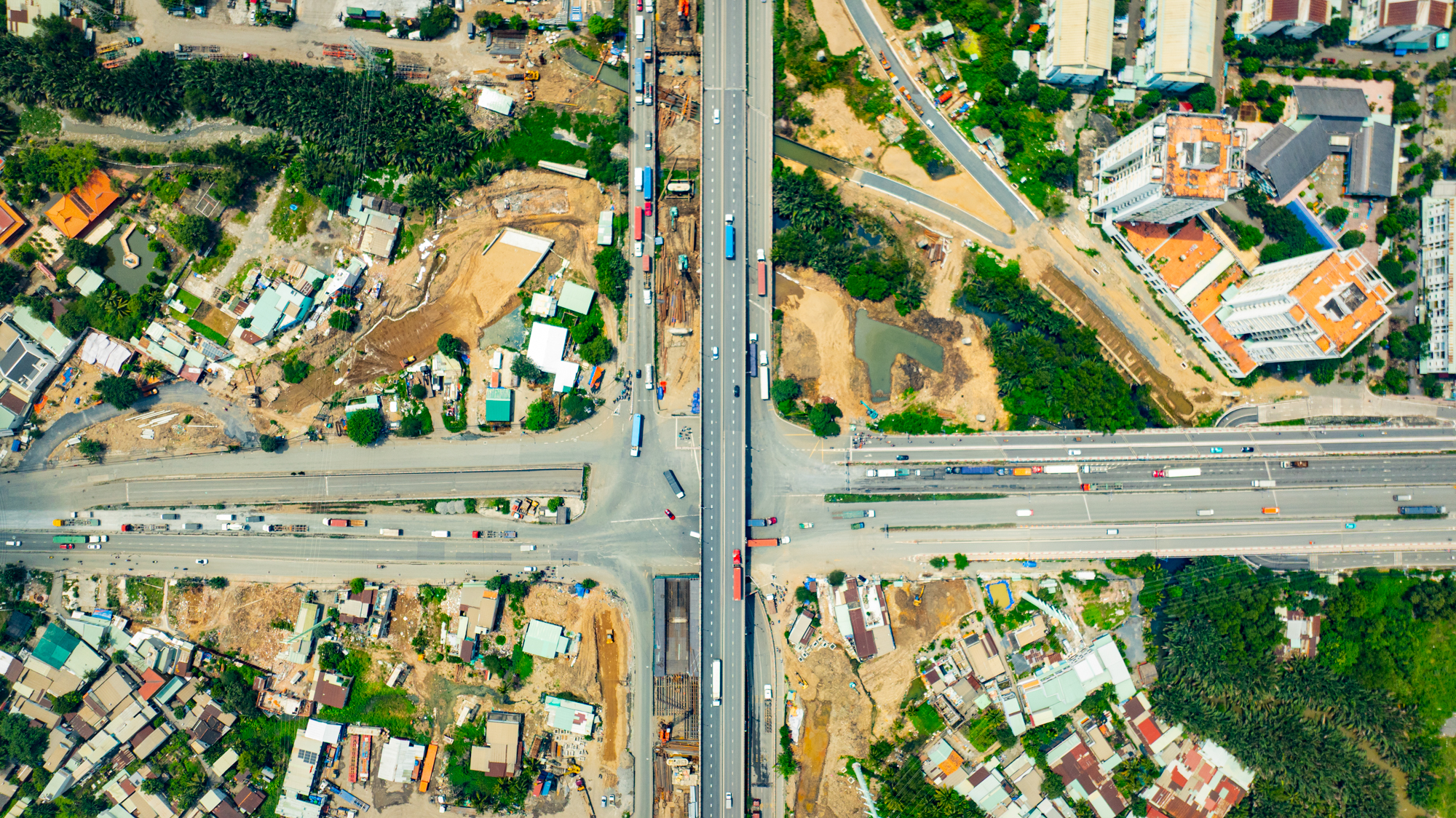 TP.HCM: Đoạn đường dài 8 km nhưng có hơn 10.000 căn hộ chung cư, nối cảng lớn nhất với sân bay rộng nhất Việt Nam- Ảnh 7.