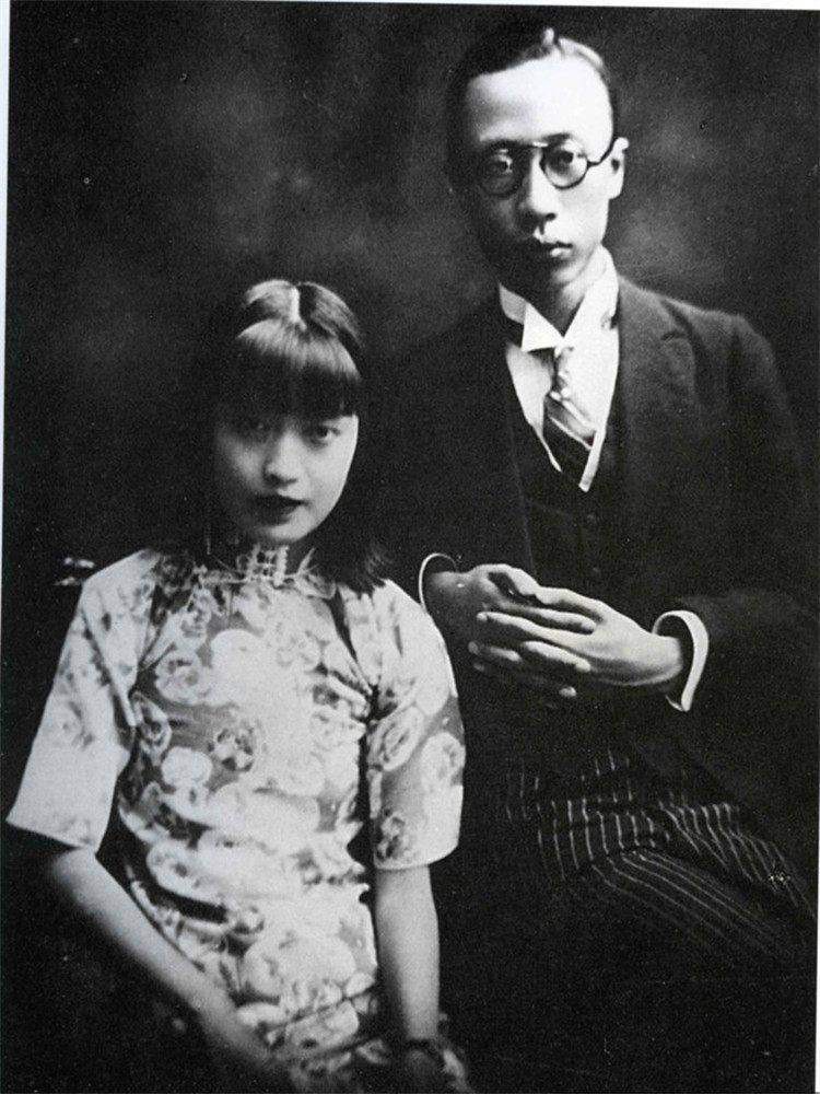 Hé lộ loạt ảnh hiếm chưa từng thấy chụp đám cưới Phổ Nghi - hoàng đế cuối cùng của Trung Quốc- Ảnh 2. Hé lộ loạt ảnh hiếm chưa từng thấy chụp đám cưới Phổ Nghi - hoàng đế cuối cùng của Trung Quốc- Ảnh 2.