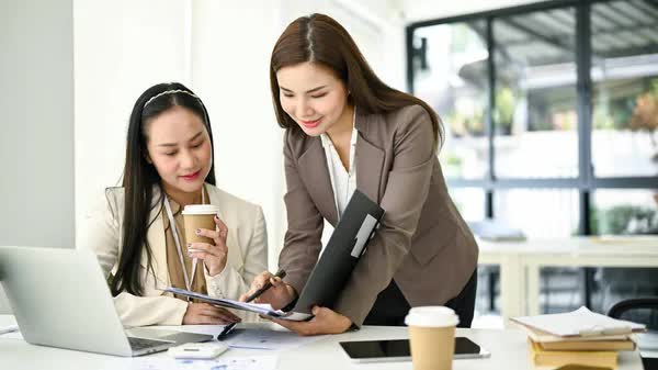 Không cần tìm đâu xa, 3 kiểu người này chính là quý nhân “giá trị hơn vàng”: Nếu bạn có đủ thì xin chúc mừng- Ảnh 1. Không cần tìm đâu xa, 3 kiểu người này chính là quý nhân “giá trị hơn vàng”: Nếu bạn có đủ thì xin chúc mừng- Ảnh 1.