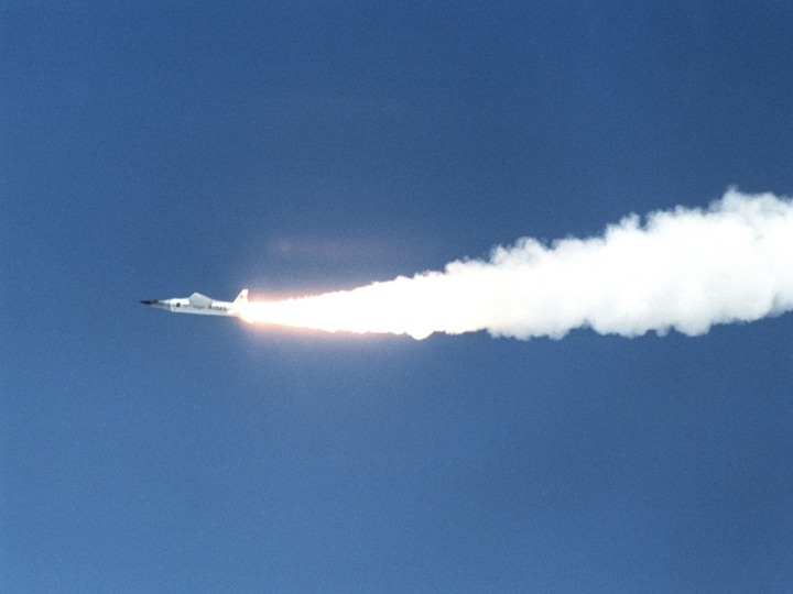 Trung Quốc công bố tên lửa siêu vượt âm có thể 'biến hình' ở tốc độ âm thanh- Ảnh 2. Trung Quốc công bố tên lửa siêu vượt âm có thể 'biến hình' ở tốc độ âm thanh- Ảnh 2.