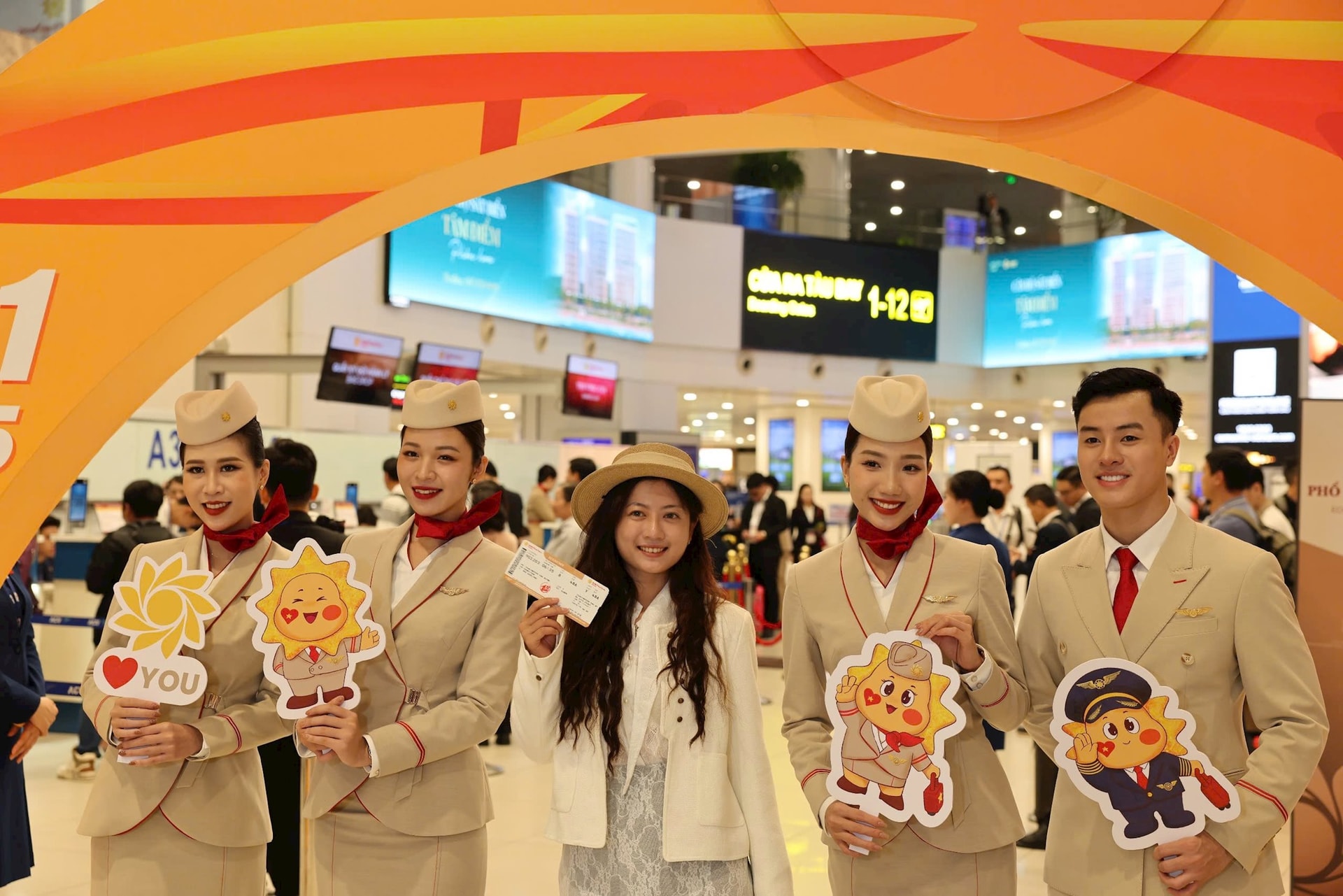 Có gì trên chuyến bay thương mại đầu tiên của Sun PhuQuoc Airways?- Ảnh 2. Có gì trên chuyến bay thương mại đầu tiên của Sun PhuQuoc Airways?- Ảnh 2.