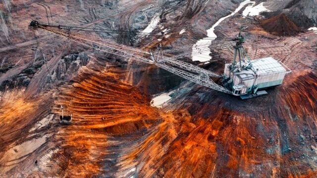 Sâu 300m dưới lòng đất, phát hiện 1 triệu tấn đất hiếm sau 3 năm khảo sát- Ảnh 1. Sâu 300m dưới lòng đất, phát hiện 1 triệu tấn đất hiếm sau 3 năm khảo sát- Ảnh 1.