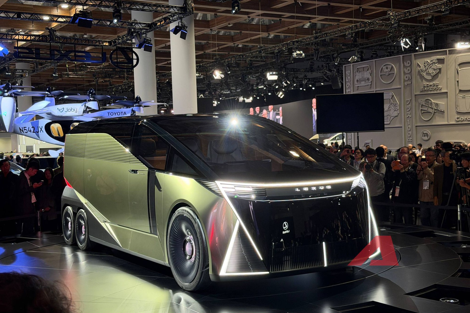 Thêm minh chứng cho thấy sedan đang thoái trào: Sau Lexus LS thành MPV, tương lai của Audi A8 vẫn đang bỏ ngỏ- Ảnh 3. Thêm minh chứng cho thấy sedan đang thoái trào: Sau Lexus LS thành MPV, tương lai của Audi A8 vẫn đang bỏ ngỏ- Ảnh 3.