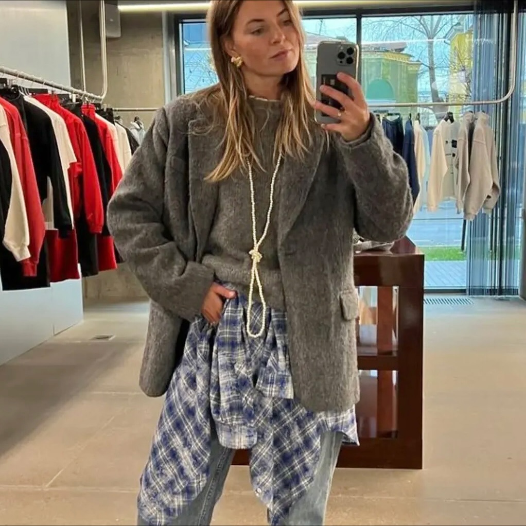 Trend tiết kiệm mà sang chảnh nhất mùa lạnh, cả MXH đều đã nhập cuộc!- Ảnh 2. Trend tiết kiệm mà sang chảnh nhất mùa lạnh, cả MXH đều đã nhập cuộc!- Ảnh 2.