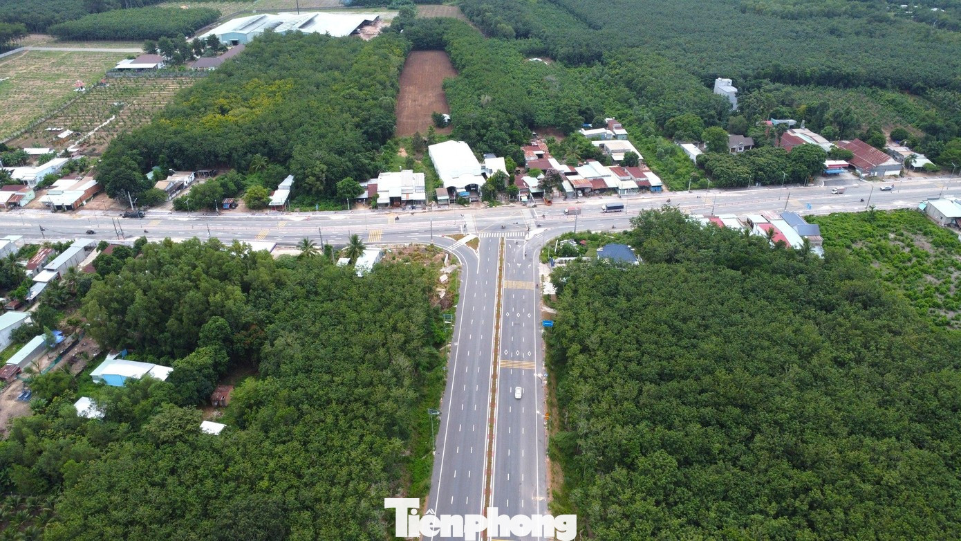 Cầu đường nghìn tỷ nối TPHCM với Tây Ninh thông xe chưa lâu đã 2 lần 'chắp vá'- Ảnh 6. Cầu đường nghìn tỷ nối TPHCM với Tây Ninh thông xe chưa lâu đã 2 lần 'chắp vá'- Ảnh 6.
