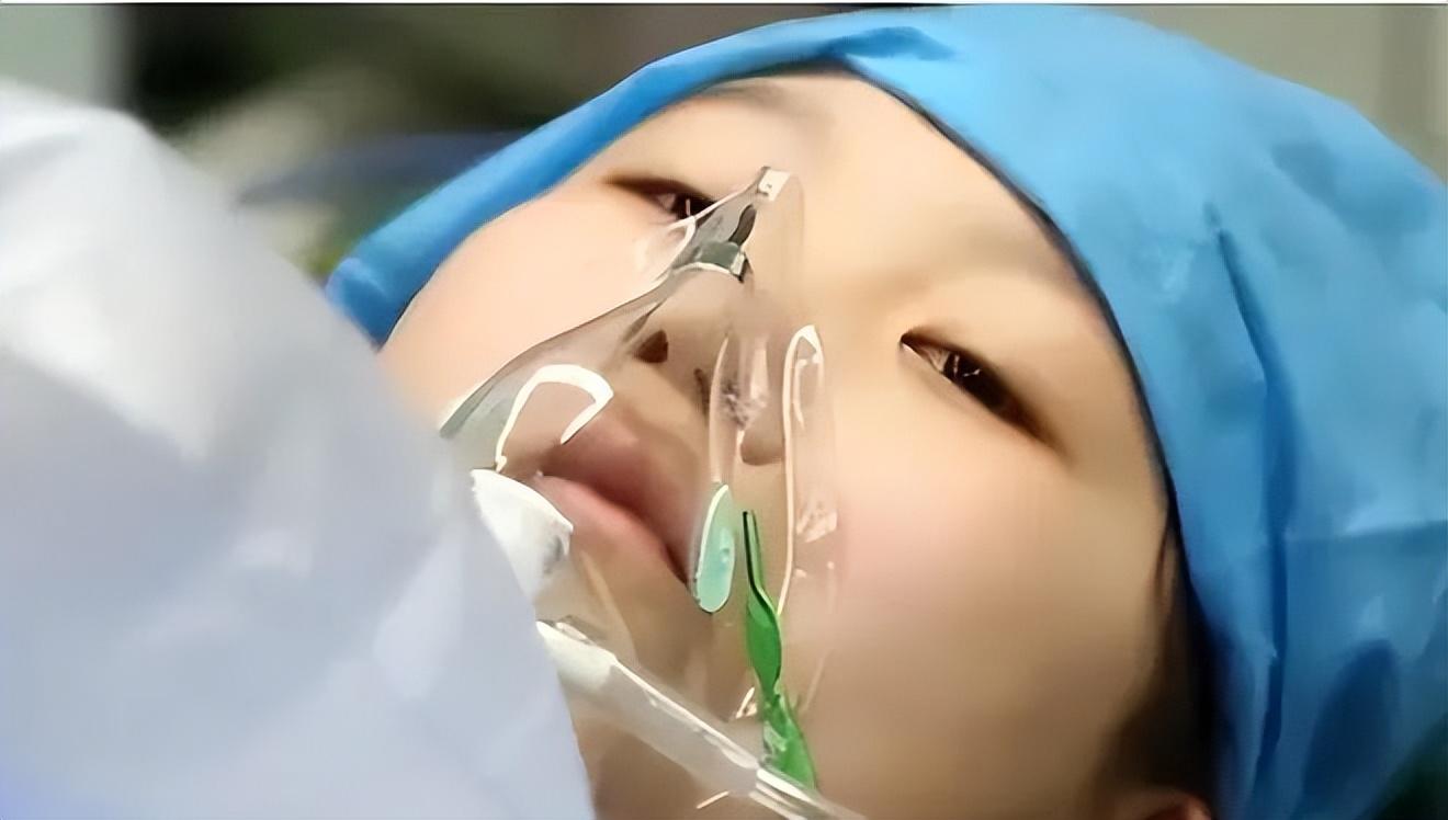 Bé gái 8 tuổi hiến tuỷ cứu mẹ, không gây mê 10 năm trước: Cuộc sống giờ quá có hậu cho tấm lòng hiếu thảo!- Ảnh 2. Bé gái 8 tuổi hiến tuỷ cứu mẹ, không gây mê 10 năm trước: Cuộc sống giờ quá có hậu cho tấm lòng hiếu thảo!- Ảnh 2.