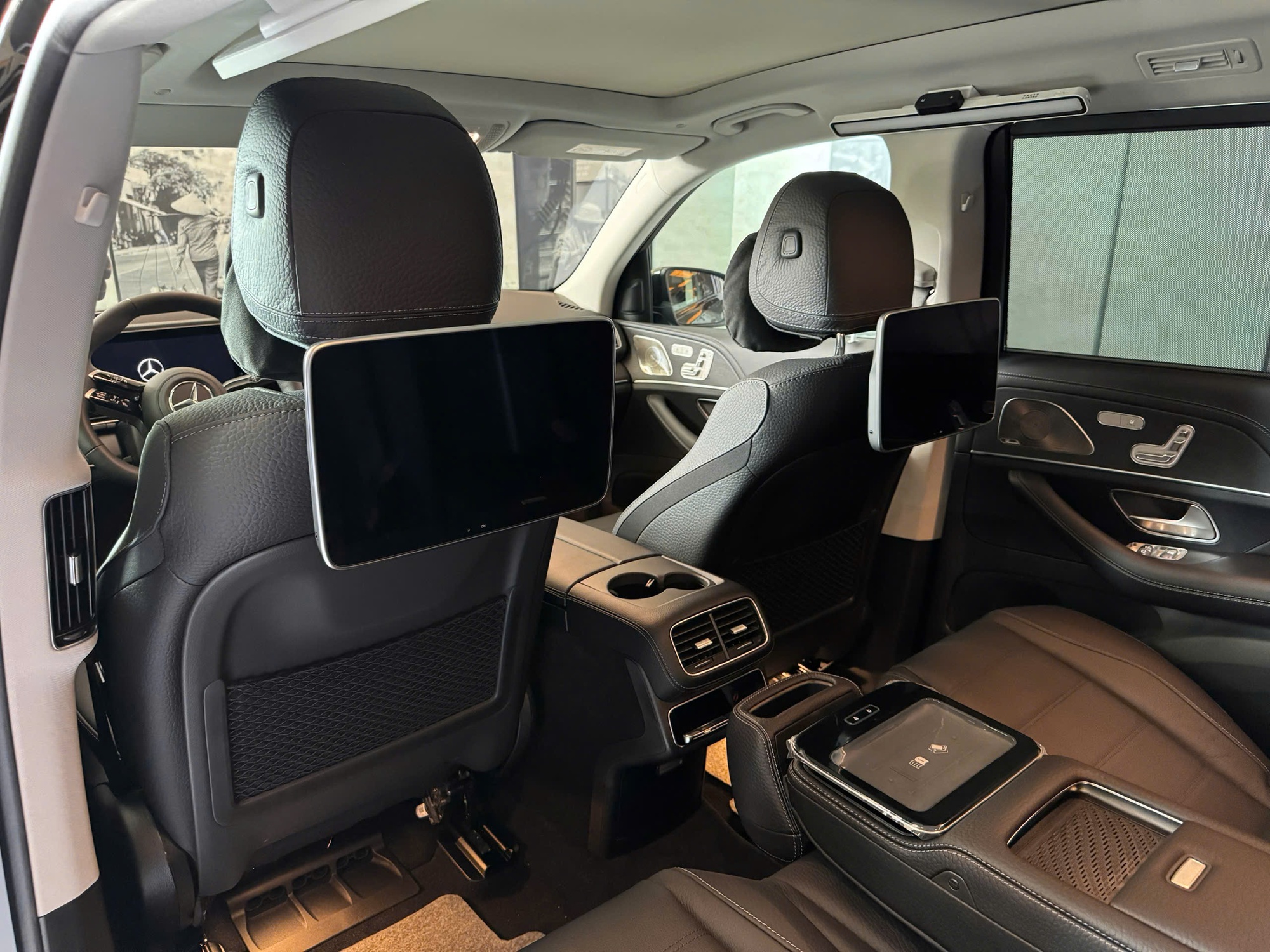 8 xe ra mắt Việt Nam tháng 10/2025: Rẻ nhất 520 triệu đồng, đắt nhất hơn 13 tỷ đồng, từ sedan đến SUV, đủ động cơ xăng điện và hybrid- Ảnh 10. 8 xe ra mắt Việt Nam tháng 10/2025: Rẻ nhất 520 triệu đồng, đắt nhất hơn 13 tỷ đồng, từ sedan đến SUV, đủ động cơ xăng điện và hybrid- Ảnh 10.