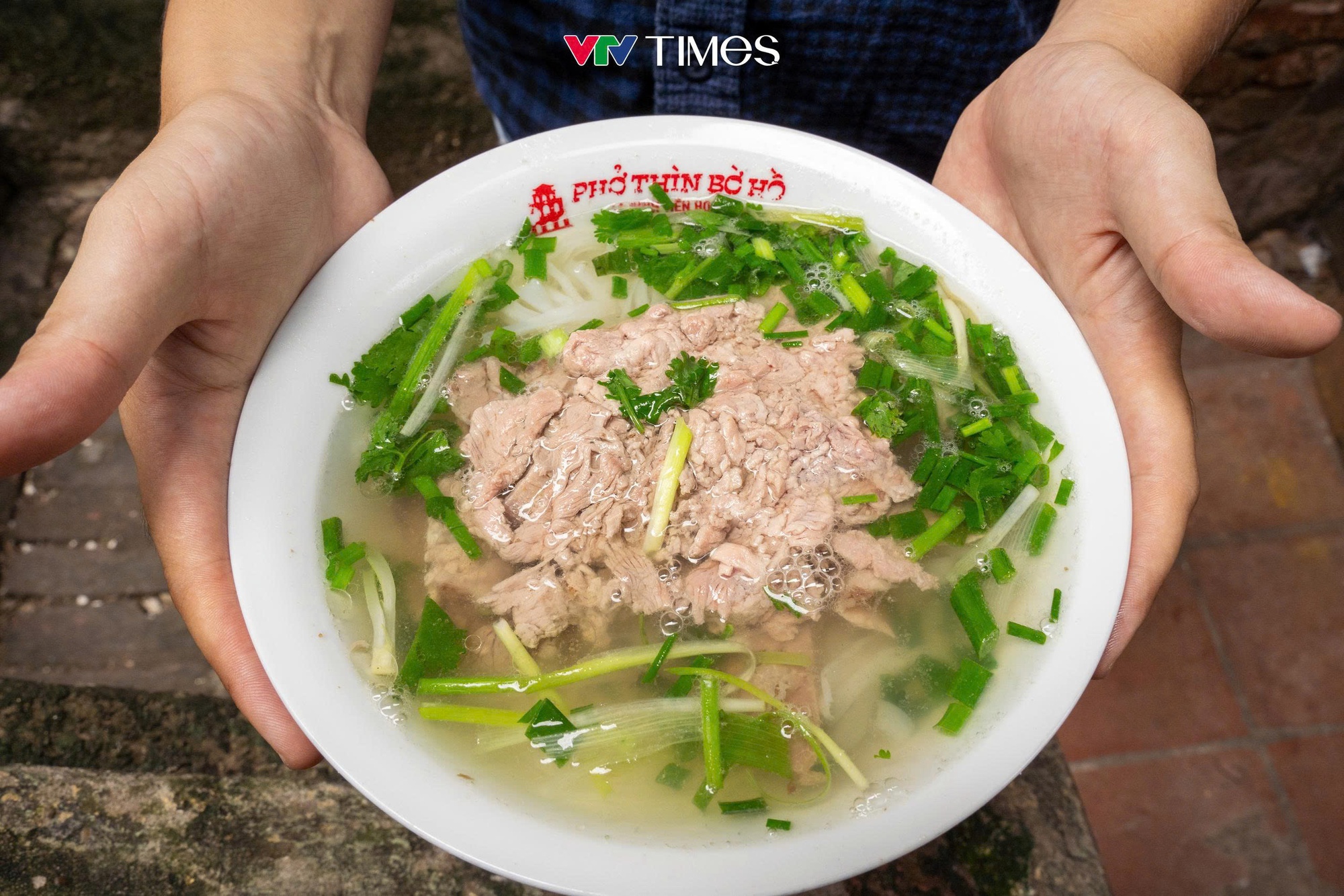 Quán phở duy nhất bên hồ Gươm sắp phải di dời sau gần 70 năm- Ảnh 8. Quán phở duy nhất bên hồ Gươm sắp phải di dời sau gần 70 năm- Ảnh 8.