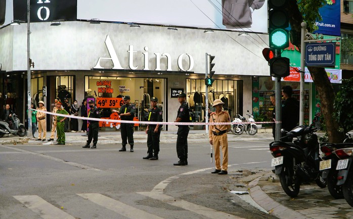 Nhiều tiệm vàng nổi tiếng ở Thanh Hóa đồng loạt đóng cửa- Ảnh 2. Nhiều tiệm vàng nổi tiếng ở Thanh Hóa đồng loạt đóng cửa- Ảnh 2.