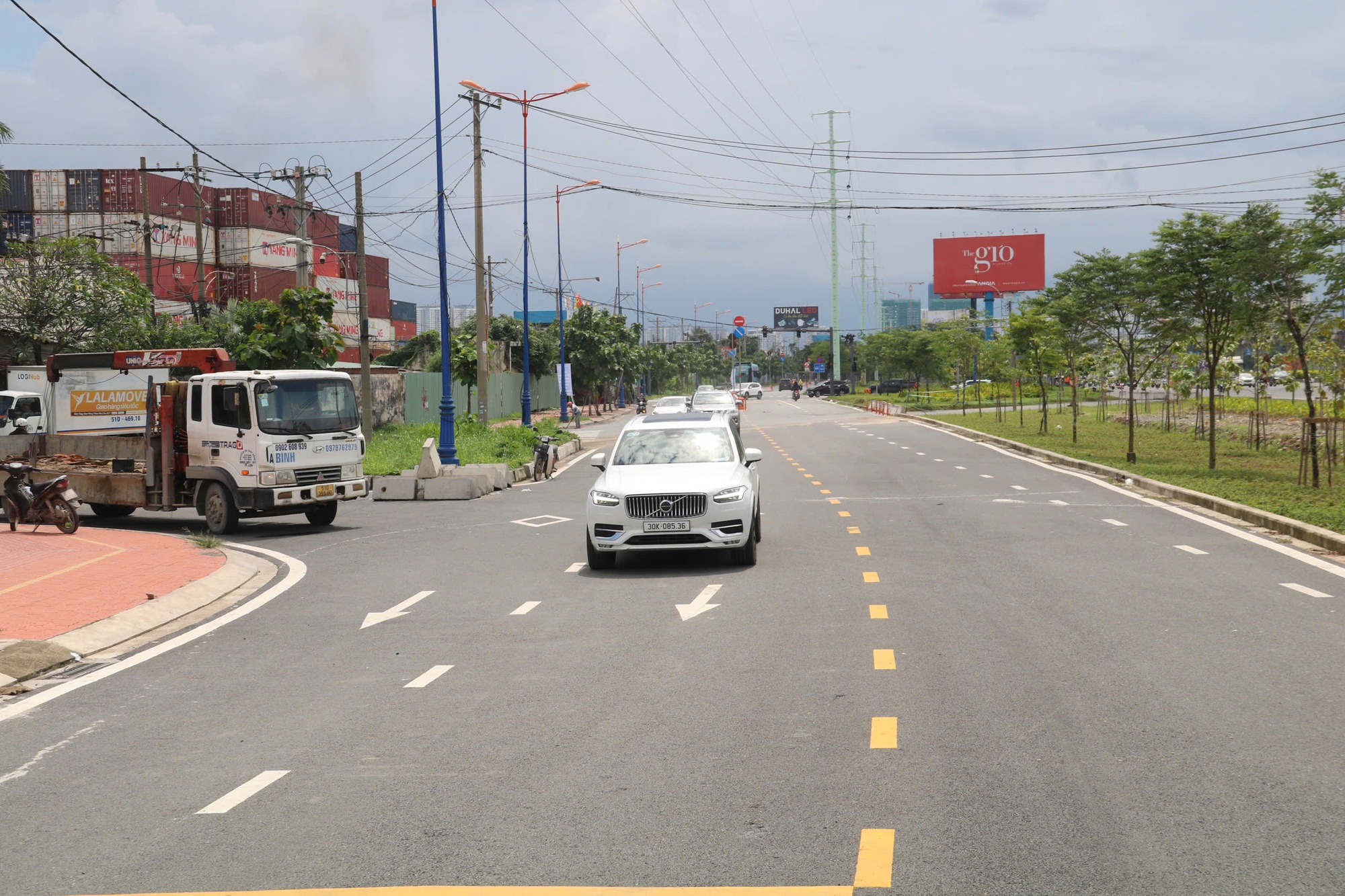 Vì sao đường song hành Võ Nguyên Giáp hoàn thiện đã gần 2 năm, nay mới chính thức thông xe?- Ảnh 2. Vì sao đường song hành Võ Nguyên Giáp hoàn thiện đã gần 2 năm, nay mới chính thức thông xe?- Ảnh 2.