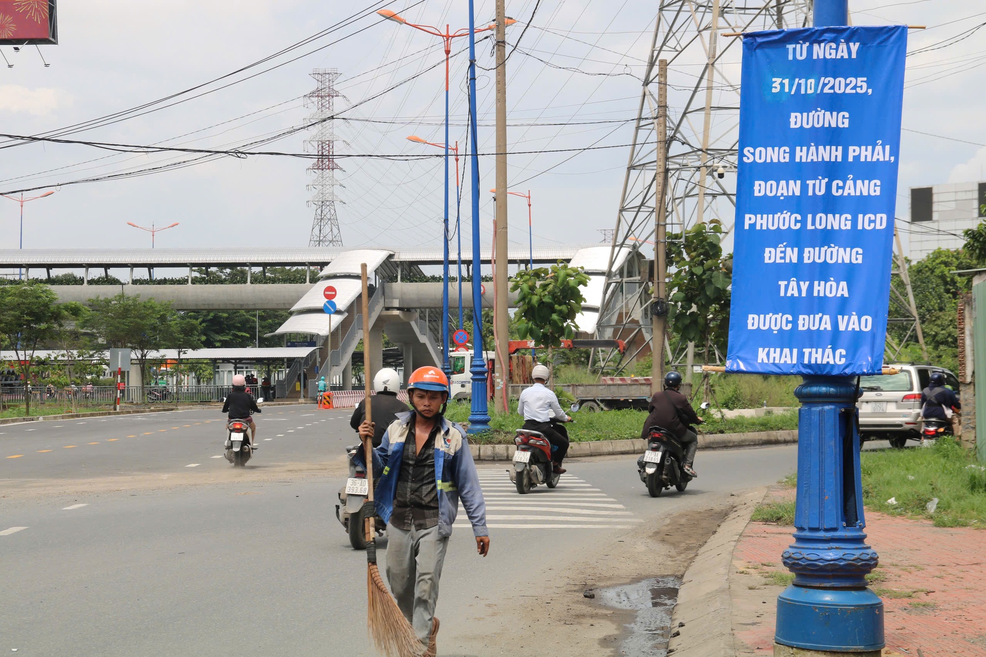 Vì sao đường song hành Võ Nguyên Giáp hoàn thiện đã gần 2 năm, nay mới chính thức thông xe?- Ảnh 5. Vì sao đường song hành Võ Nguyên Giáp hoàn thiện đã gần 2 năm, nay mới chính thức thông xe?- Ảnh 5.