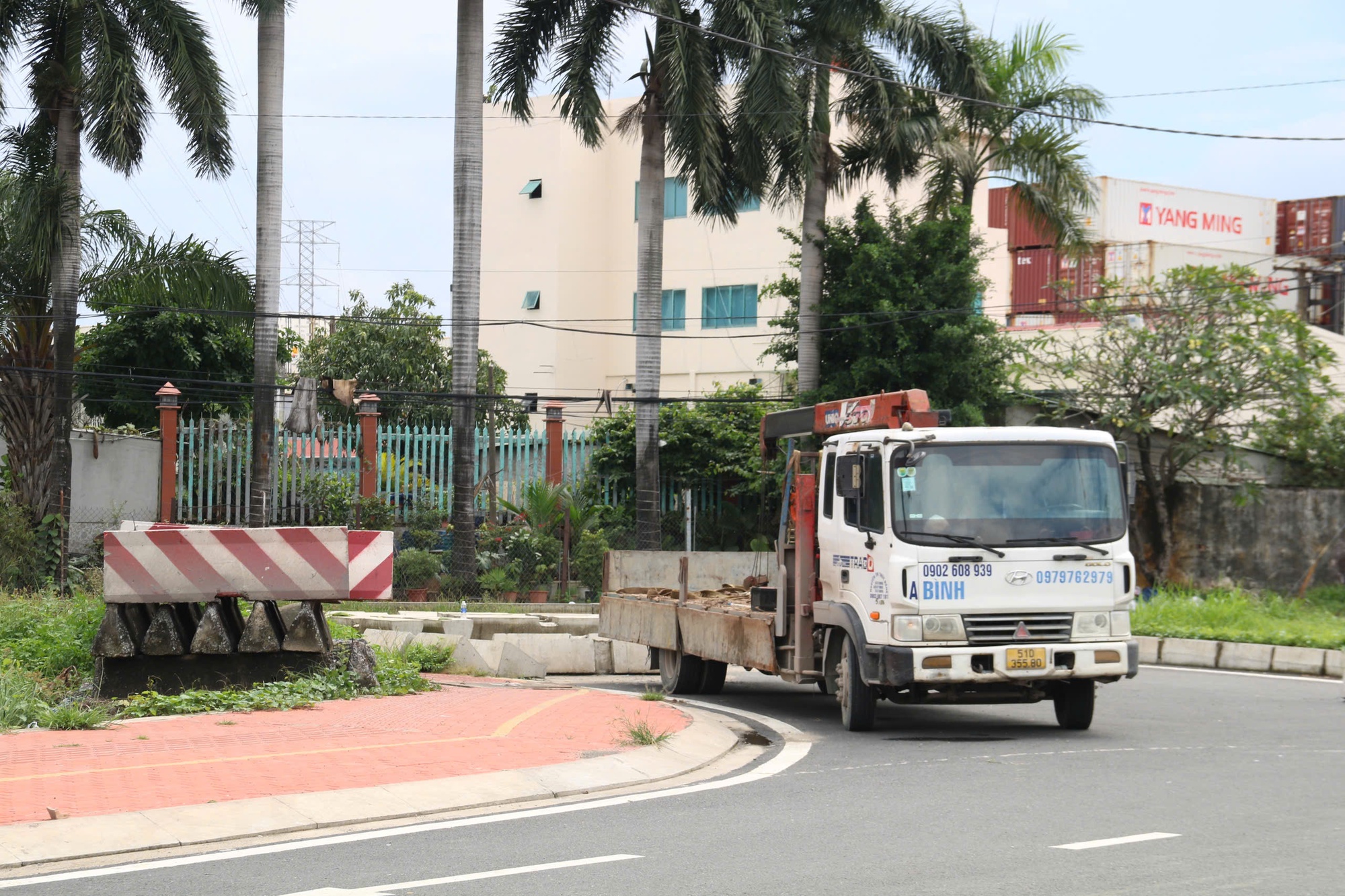 Vì sao đường song hành Võ Nguyên Giáp hoàn thiện đã gần 2 năm, nay mới chính thức thông xe?- Ảnh 7. Vì sao đường song hành Võ Nguyên Giáp hoàn thiện đã gần 2 năm, nay mới chính thức thông xe?- Ảnh 7.