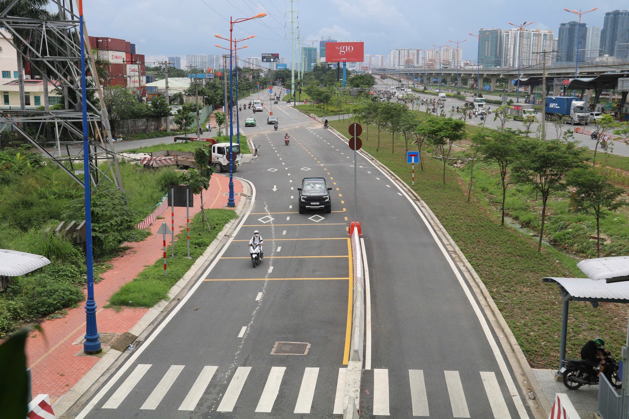 Vì sao đường song hành Võ Nguyên Giáp hoàn thiện đã gần 2 năm, nay mới chính thức thông xe?- Ảnh 1. Vì sao đường song hành Võ Nguyên Giáp hoàn thiện đã gần 2 năm, nay mới chính thức thông xe?- Ảnh 1.