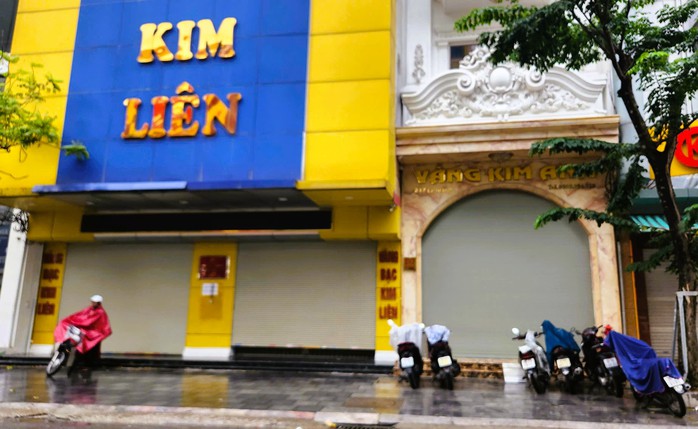 Nhiều tiệm vàng nổi tiếng ở Thanh Hóa đồng loạt đóng cửa- Ảnh 7. Nhiều tiệm vàng nổi tiếng ở Thanh Hóa đồng loạt đóng cửa- Ảnh 7.