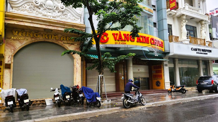 Nhiều tiệm vàng nổi tiếng ở Thanh Hóa đồng loạt đóng cửa- Ảnh 6. Nhiều tiệm vàng nổi tiếng ở Thanh Hóa đồng loạt đóng cửa- Ảnh 6.