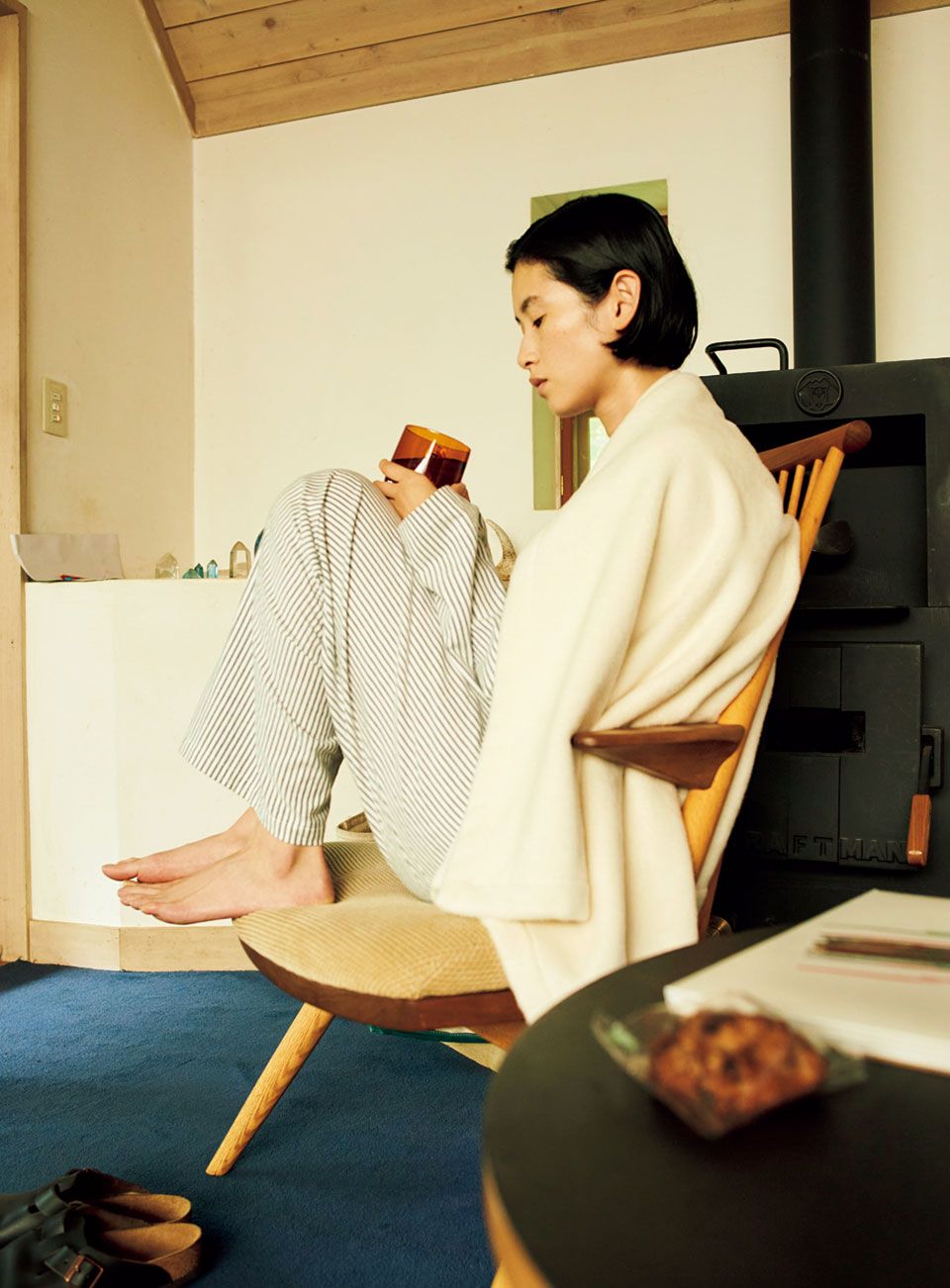 Thế hệ “bánh mì kẹp”: Áp lực tiền bạc chồng chất, không 1 chỗ dựa, đành tự tìm cách cứu chính mình!- Ảnh 2.