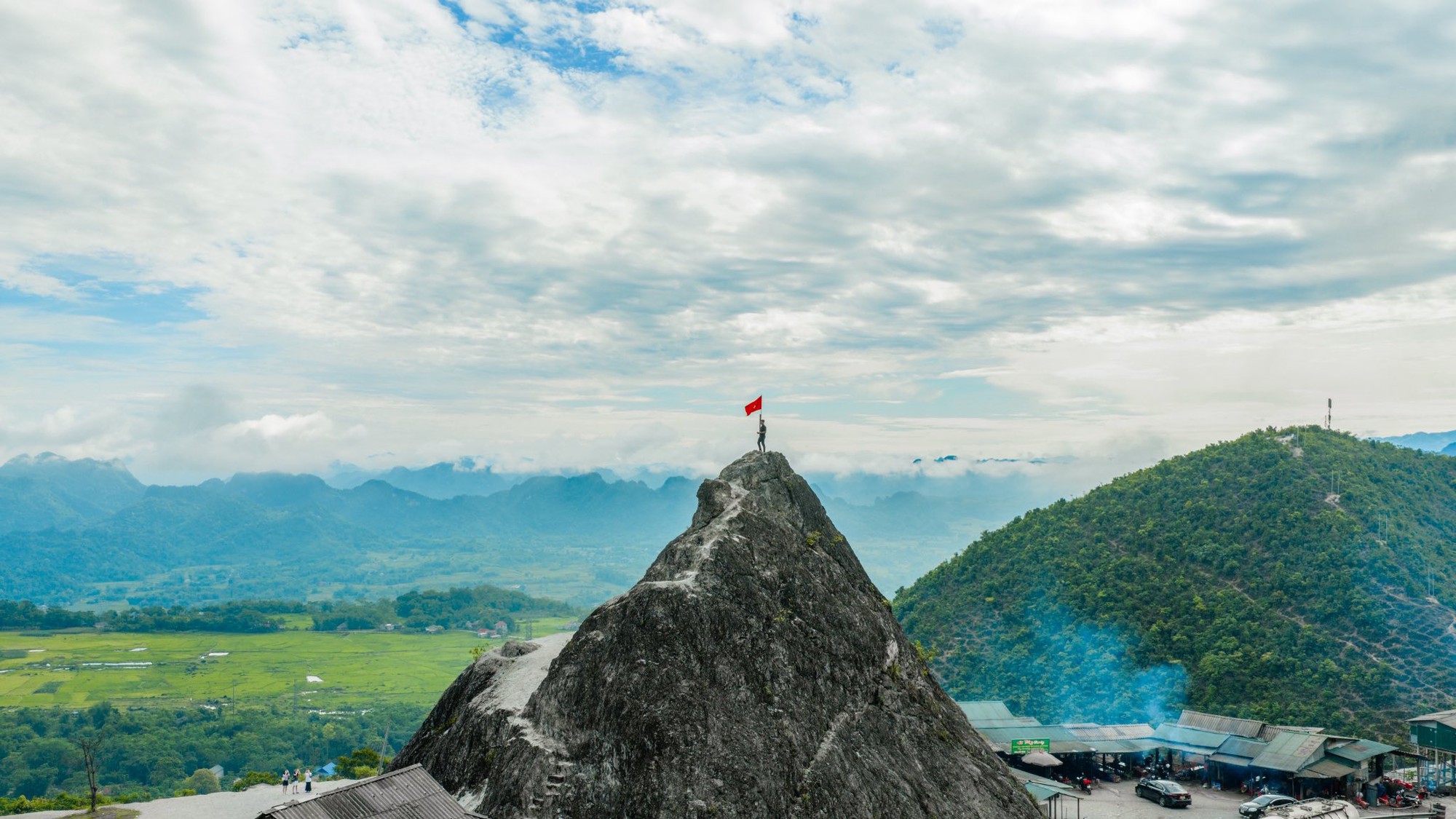 Miền Bắc có đèo được ví là 