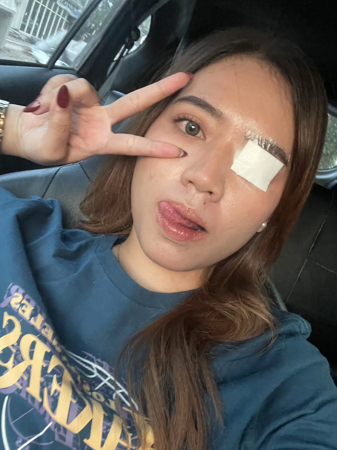 Phấn mắt PINKFLASH dính bê bối lớn: Người dùng bị lẹo mắt hàng loạt, hãng tiêu huỷ, đền tiền gấp đôi- Ảnh 1. Phấn mắt PINKFLASH dính bê bối lớn: Người dùng bị lẹo mắt hàng loạt, hãng tiêu huỷ, đền tiền gấp đôi- Ảnh 1.