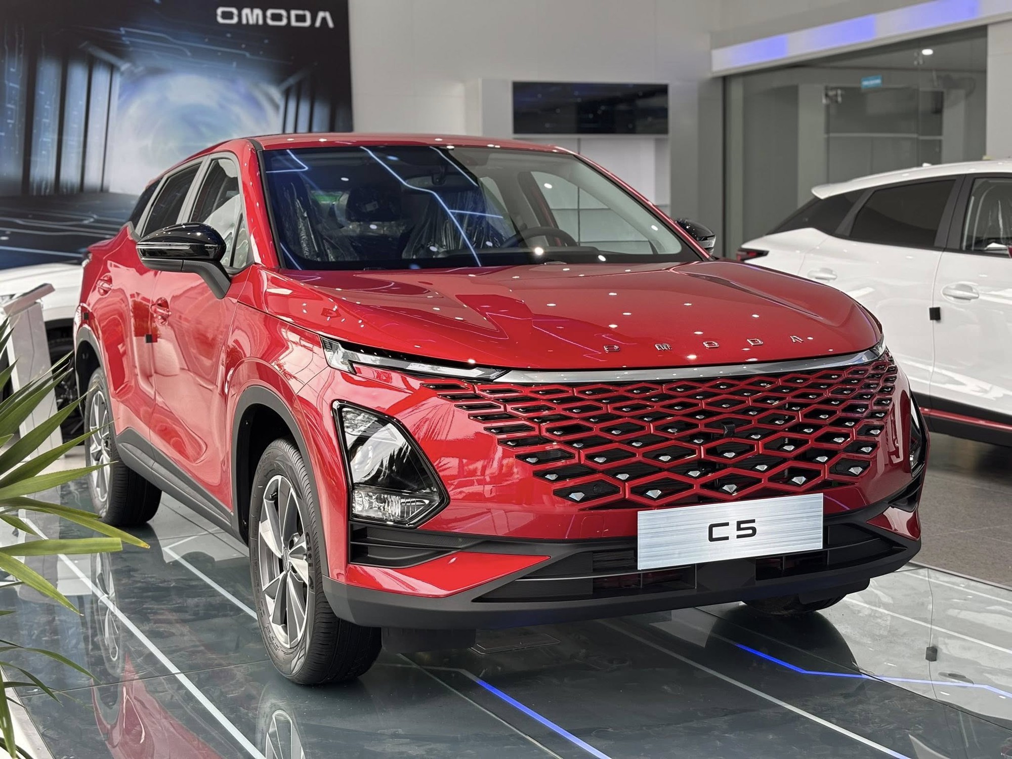 Omoda & Jaecoo tiếp tục giảm giá: Omoda C5 rẻ ngang Sonet, Jaecoo J7 ‘xanh chín’ với CX-5, Tucson- Ảnh 1.
