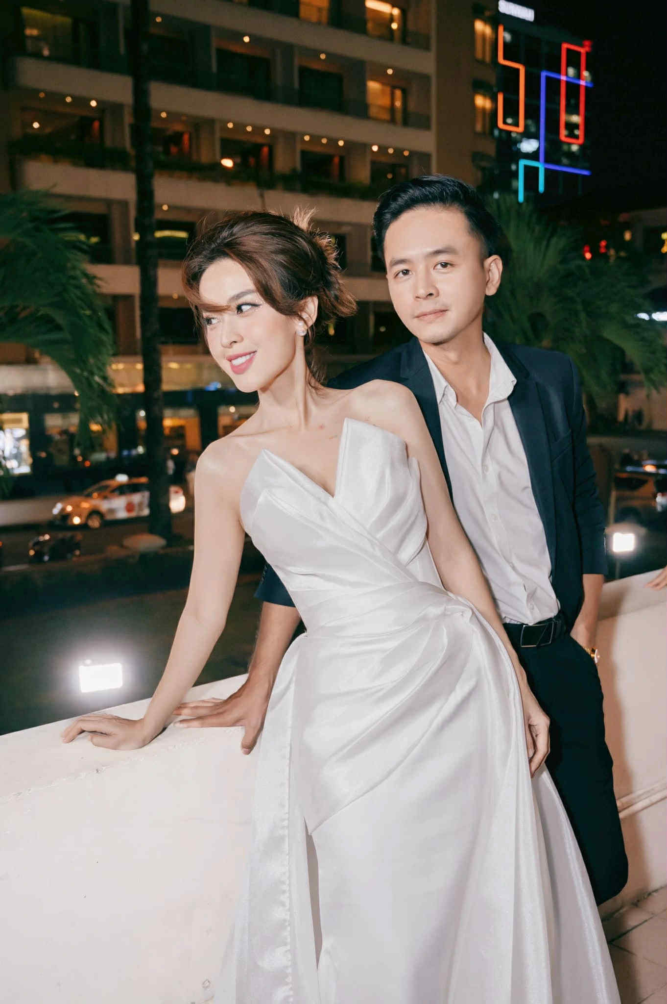 5 cặp đôi phim giả tình thật đẹp nhất Việt Nam: Trấn Thành - Hari Won xếp thứ 2, hạng 1 đúng chuẩn "tiên đồng ngọc nữ"- Ảnh 2. 5 cặp đôi phim giả tình thật đẹp nhất Việt Nam: Trấn Thành - Hari Won xếp thứ 2, hạng 1 đúng chuẩn "tiên đồng ngọc nữ"- Ảnh 2.