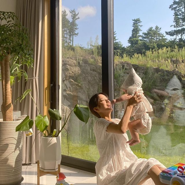 Ở nhà chăm con, tiêu lương 30 triệu của chồng: Mẹ bỉm Hà Nội vẫn tiết kiệm gần 1 chỉ vàng nhờ cách Ở nhà chăm con, tiêu lương 30 triệu của chồng: Mẹ bỉm Hà Nội vẫn tiết kiệm gần 1 chỉ vàng nhờ cách