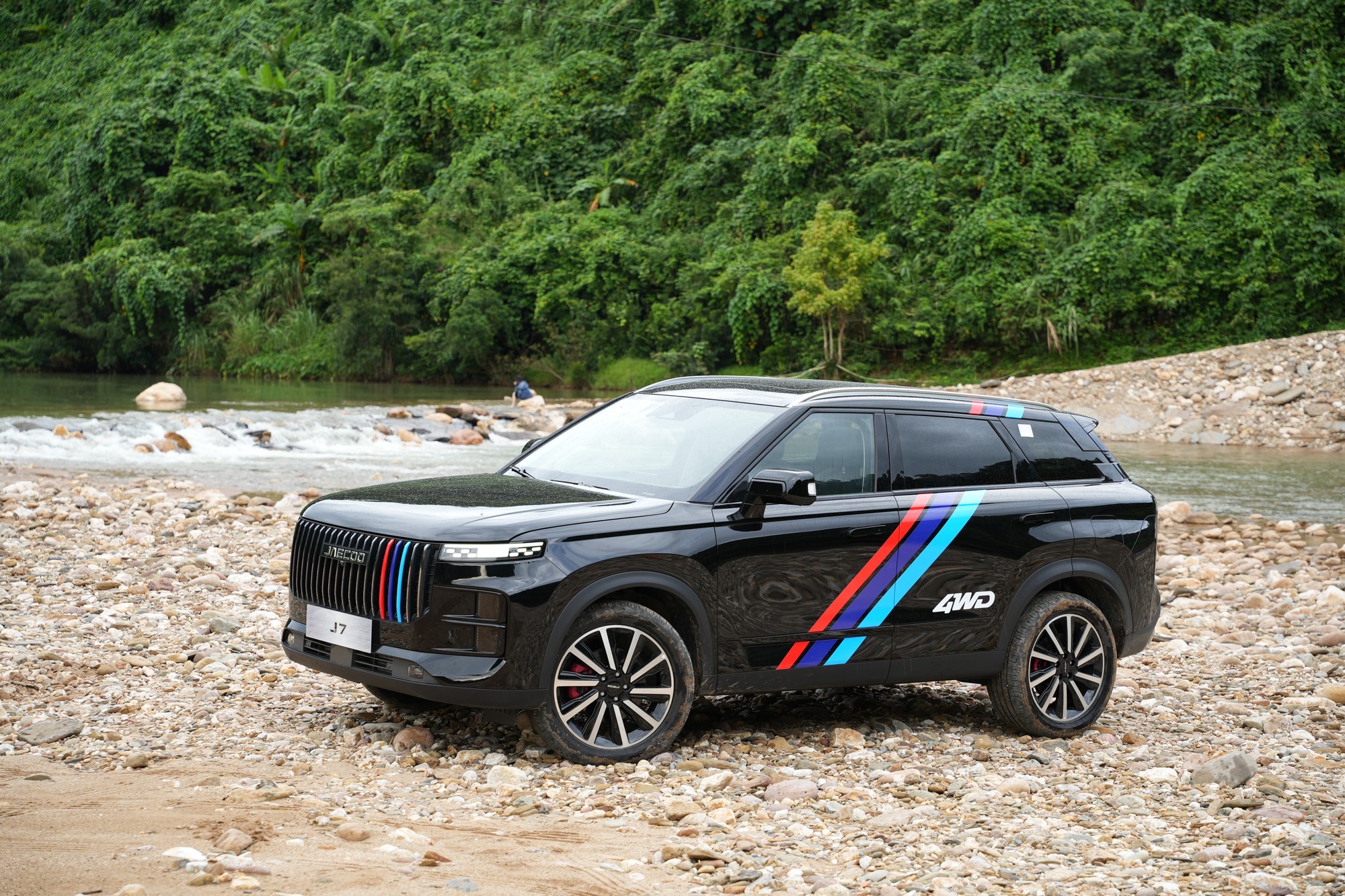 Omoda & Jaecoo tiếp tục giảm giá: Omoda C5 rẻ ngang Sonet, Jaecoo J7 ‘xanh chín’ với CX-5, Tucson- Ảnh 5.