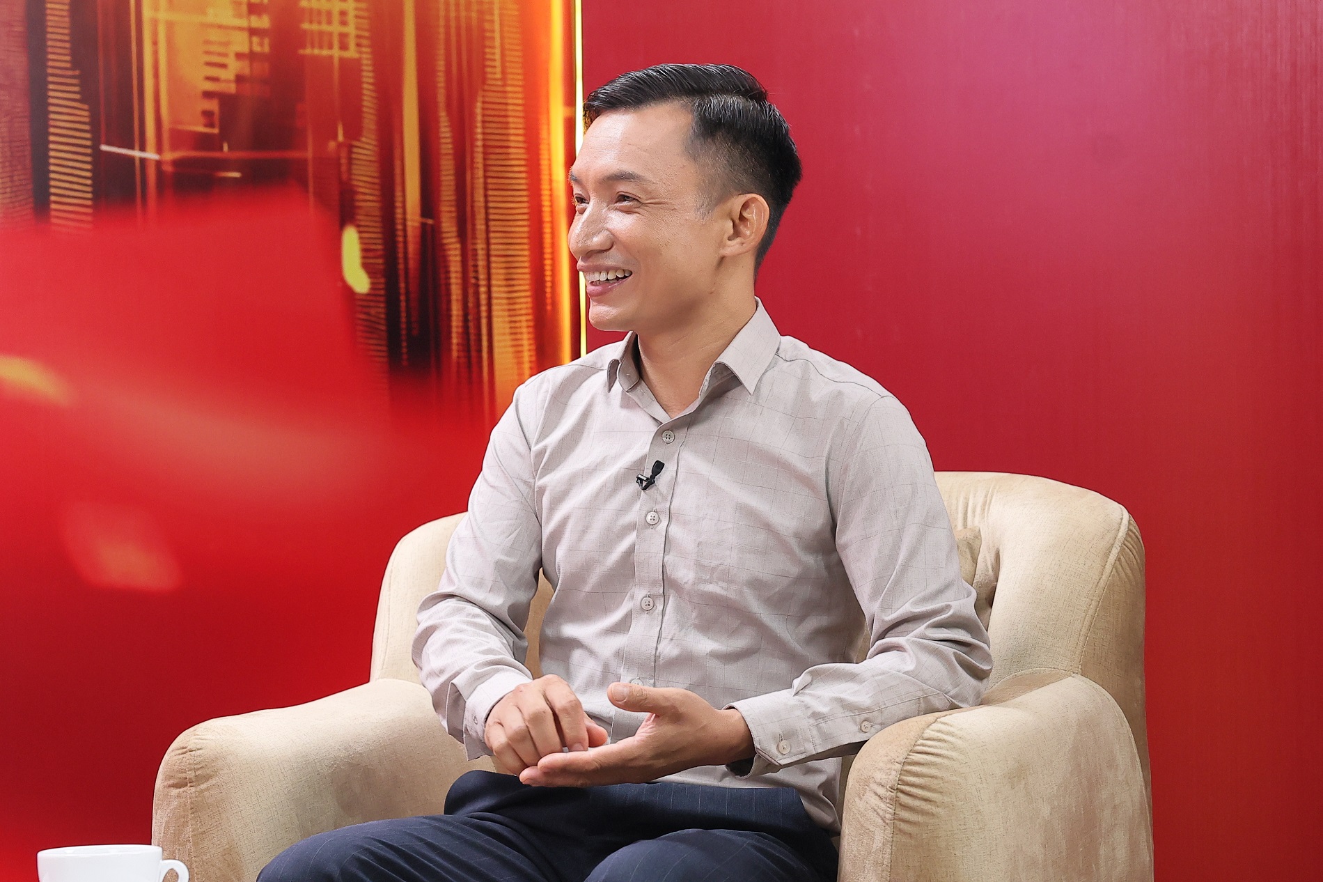 Từ bản thiết kế vẽ trên nền đất bờ ruộng tới xưởng chế tác nông cụ, sức sáng tạo của anh nông dân làm nên điều không tưởng- Ảnh 3. Từ bản thiết kế vẽ trên nền đất bờ ruộng tới xưởng chế tác nông cụ, sức sáng tạo của anh nông dân làm nên điều không tưởng- Ảnh 3.