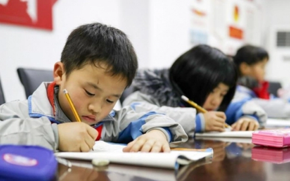 Câu đố thách thực cả dân chuyên Văn: Từ tiếng Việt nào có 3 chữ "NH"?- Ảnh 1. Câu đố thách thực cả dân chuyên Văn: Từ tiếng Việt nào có 3 chữ "NH"?- Ảnh 1.