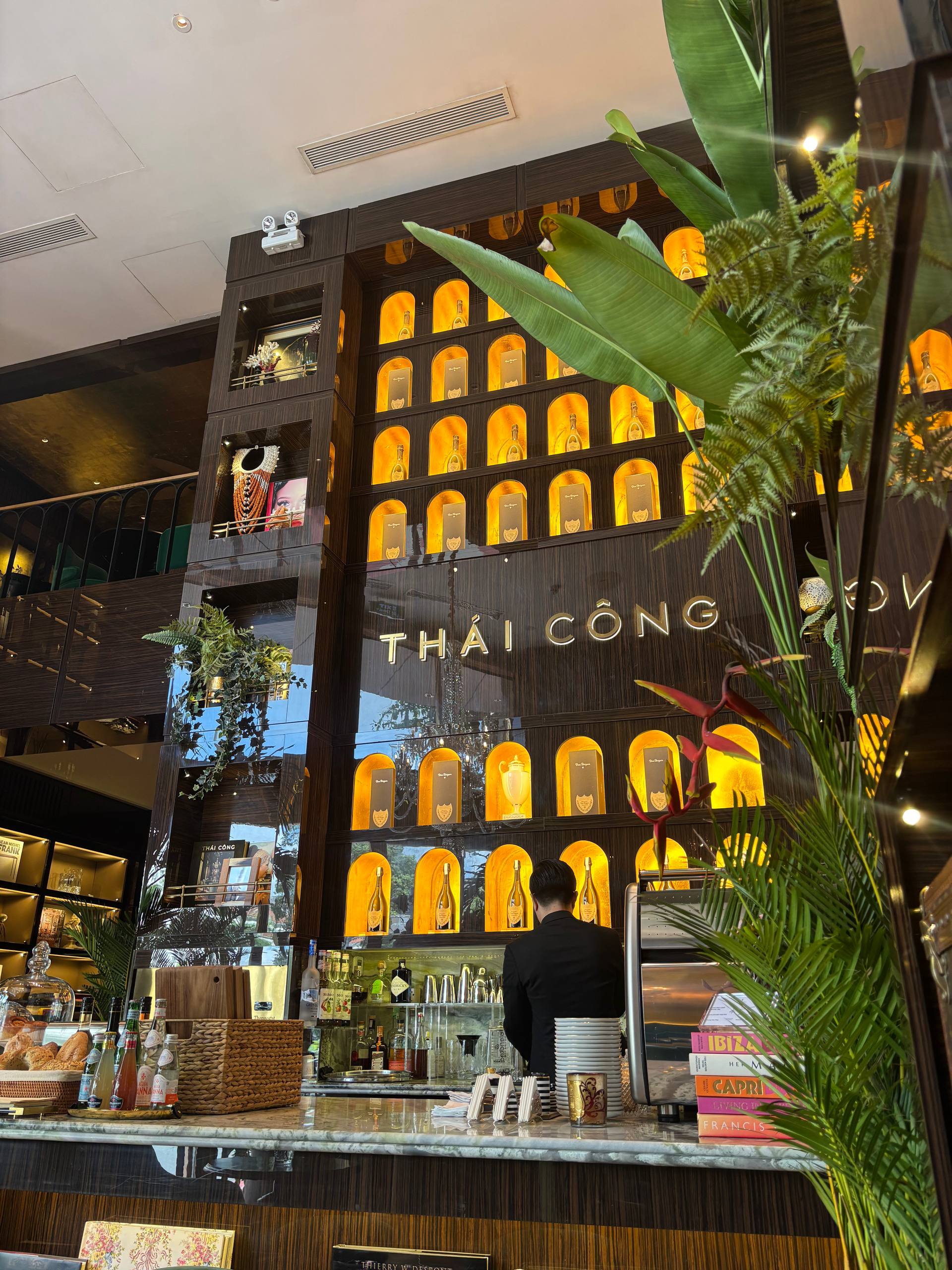 Tình trạng không ngờ của quán cà phê Thái Công- Ảnh 3.