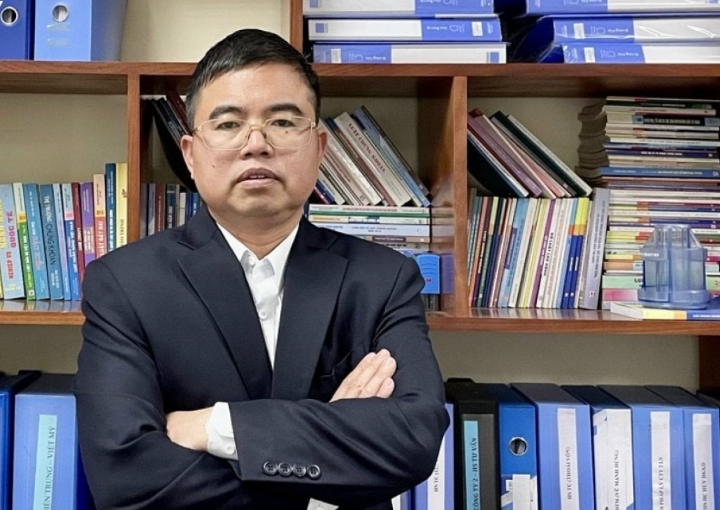 Vụ lộ clip người đàn ông ‘thân mật’ với nhiều phụ nữ: Có dấu hiệu của nhiều tội phạm khác nhau- Ảnh 3.