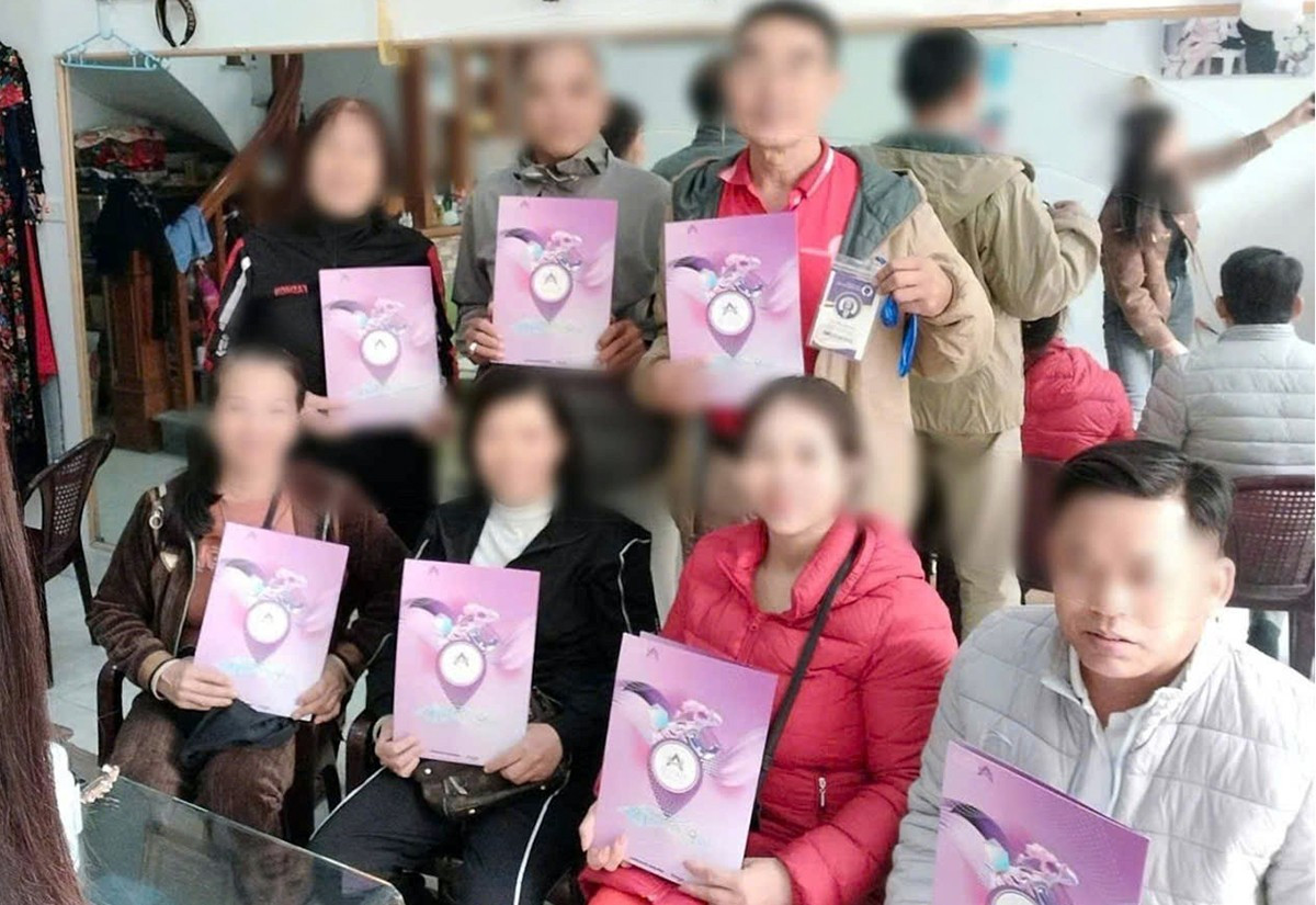 Bắt 2 ông trùm lừa đào tiền ảo- Ảnh 4.