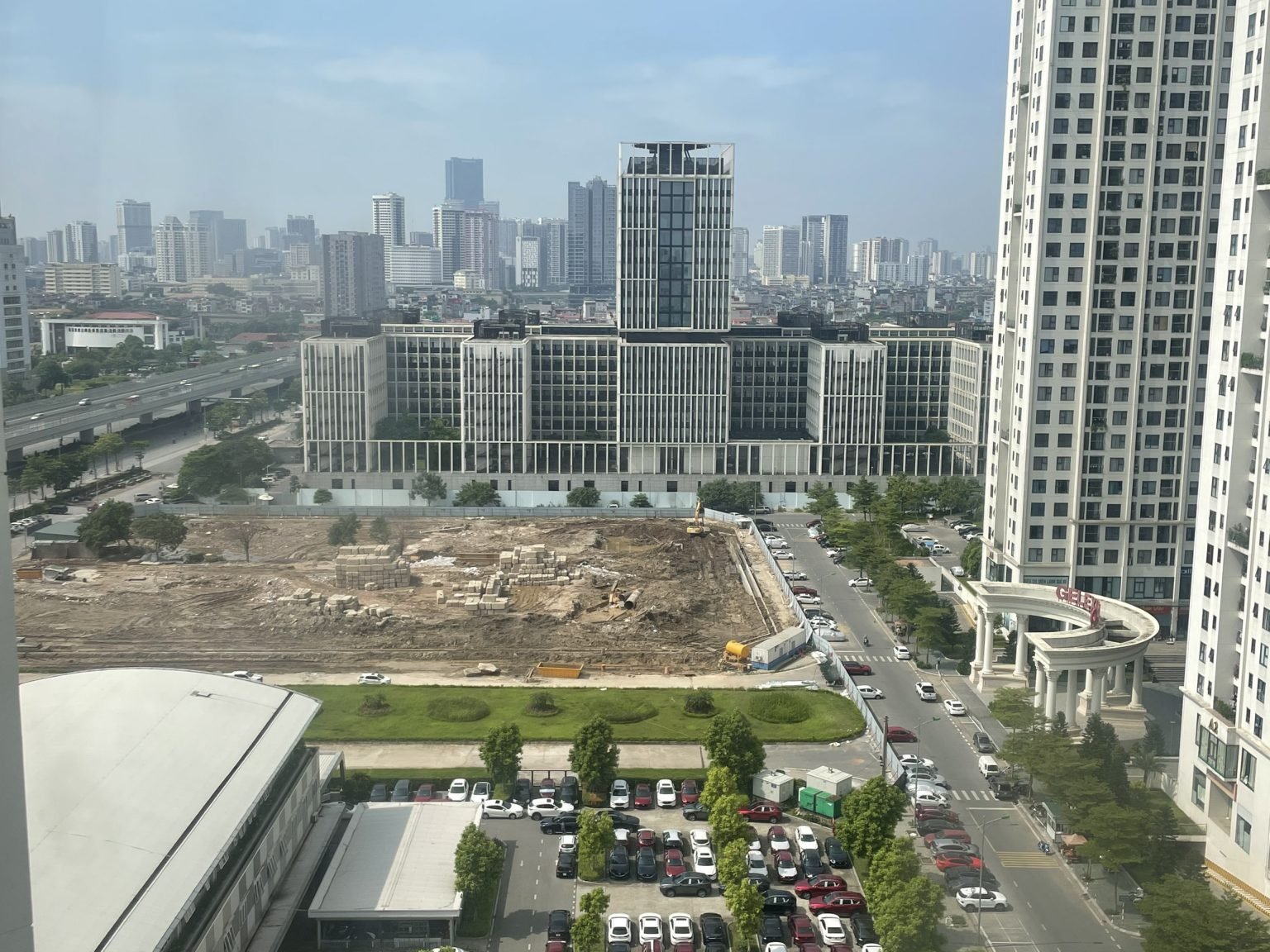 Dấu chân tỷ phú Trần Bá Dương tại miền Bắc: Từ Thiso Mall 24.000m2 đến cao ốc 2.850 tỷ giáp  trụ sở Bộ Công An và KCN 2.100 tỷ ở Hưng Yên- Ảnh 3.