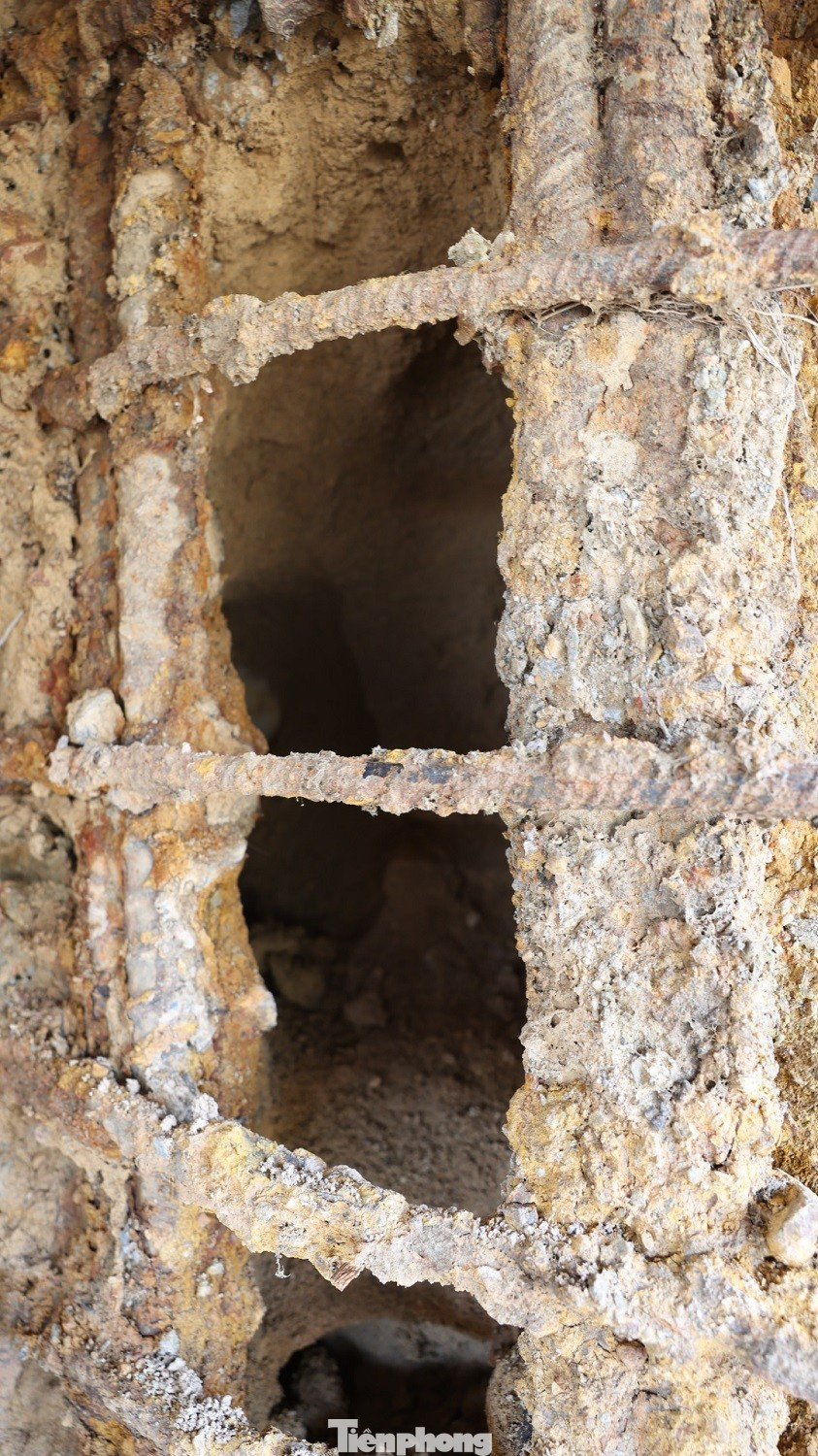 Nhà thầu thi công cầu Sông Lô cho rằng sự cố là 'do mưa lũ', 2 lần xin tự bỏ tiền ra sửa chữa- Ảnh 3.