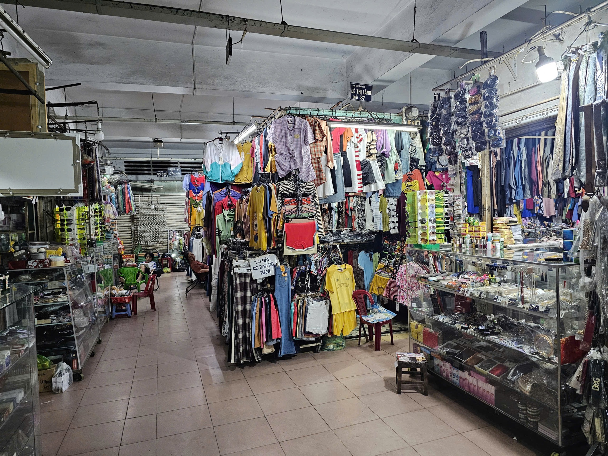 Một tiểu thương bán rau củ ở chợ Thủ Đức bị lừa 150 triệu đồng- Ảnh 1.