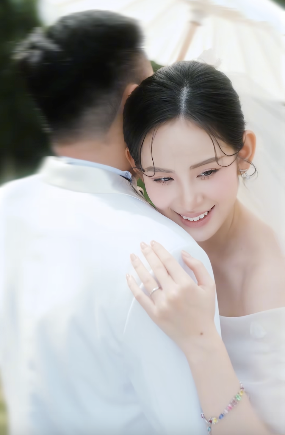 Thêm 1 mỹ nhân Việt công khai ảnh cưới với thiếu gia tập đoàn lớn!- Ảnh 7.