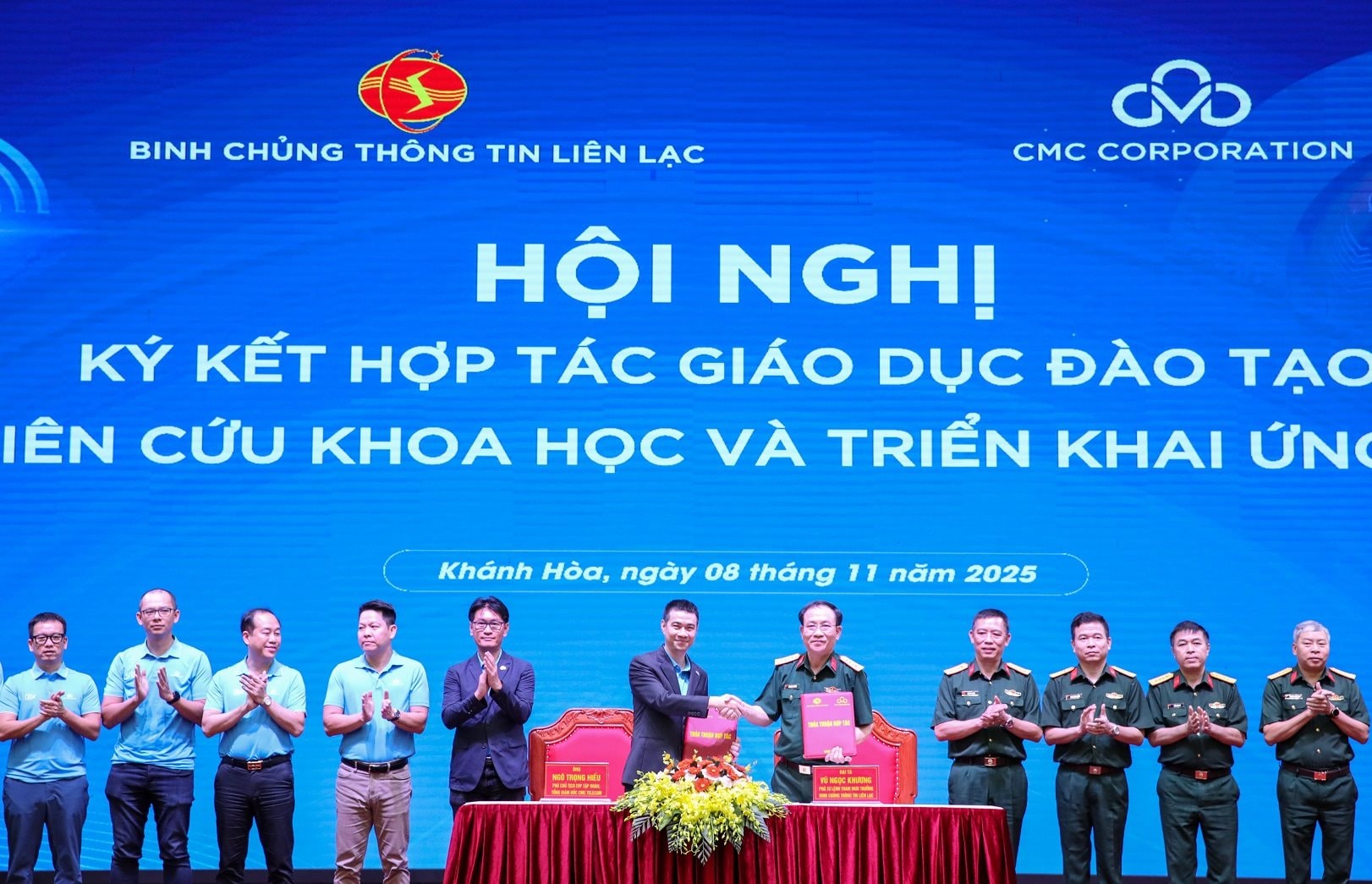 CMC và Binh chủng Thông tin liên lạc thiết lập hợp tác chiến lược với ba trụ cột: Nhân lực, R&D và Hạ tầng- Ảnh 1.