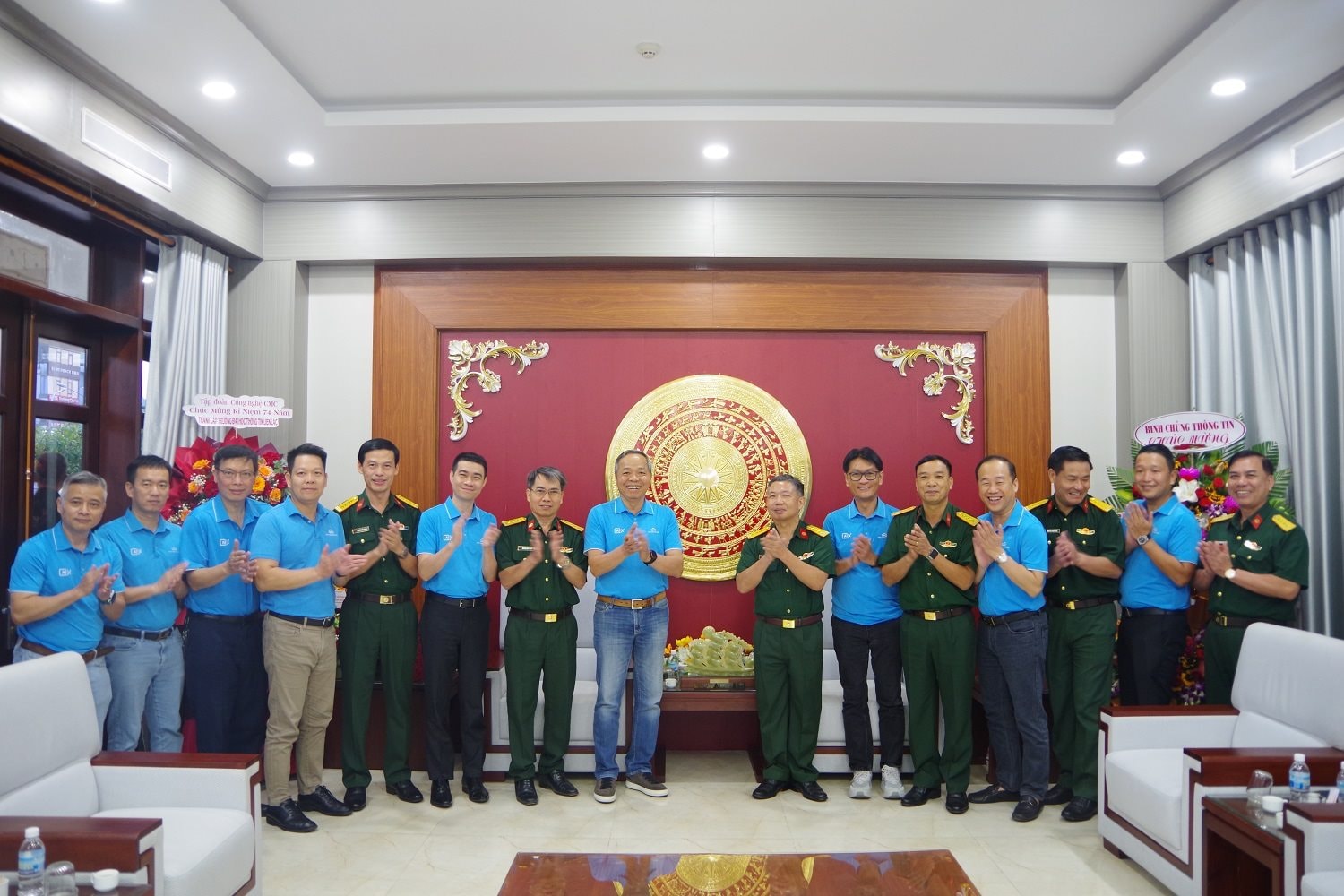 CMC và Binh chủng Thông tin liên lạc thiết lập hợp tác chiến lược với ba trụ cột: Nhân lực, R&D và Hạ tầng- Ảnh 3.