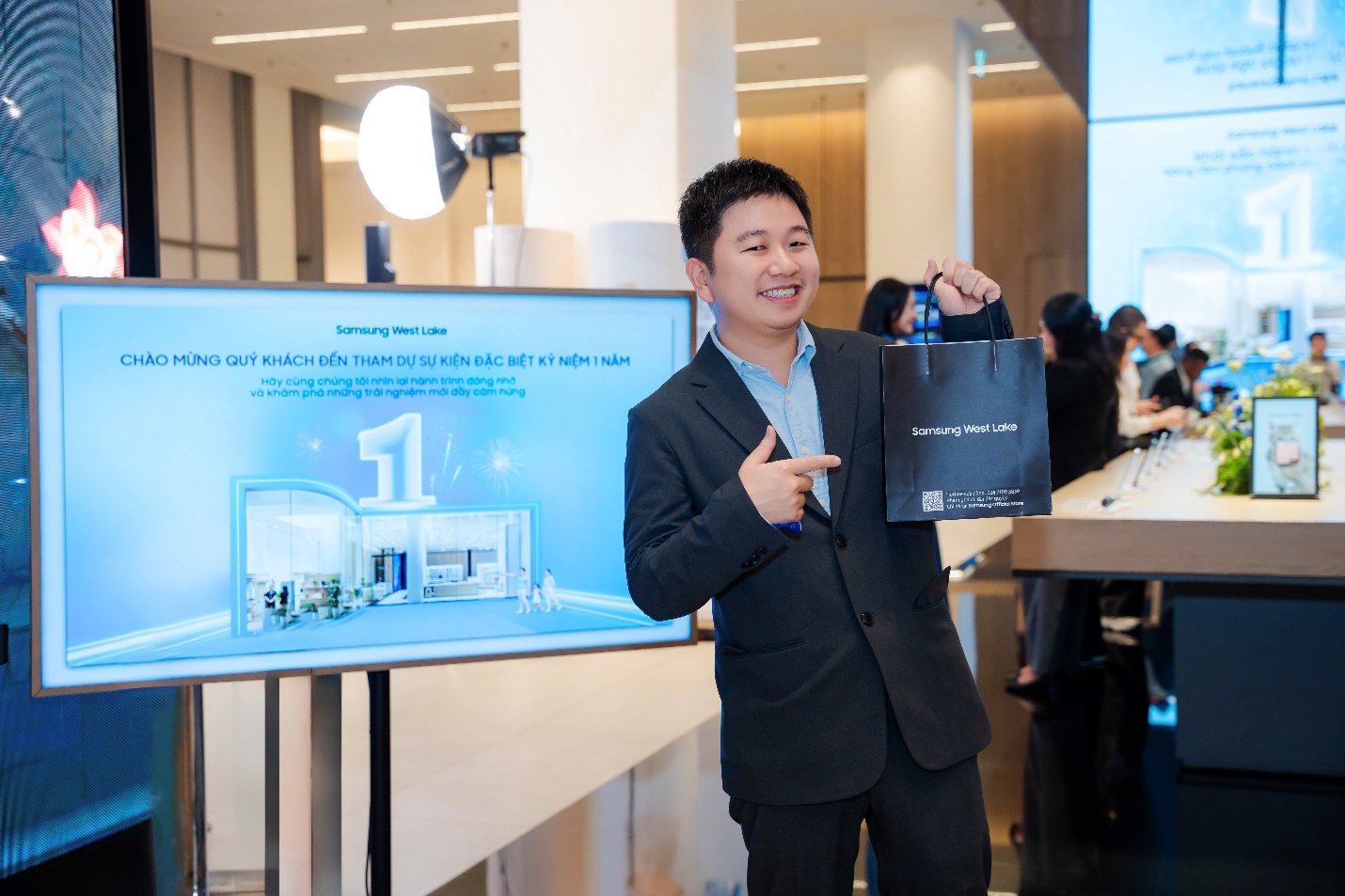 Samsung West Lake: Dấu ấn một năm trên hành trình 3 thập kỷ vươn mình của Samsung tại Việt Nam- Ảnh 4. Samsung West Lake: Dấu ấn một năm trên hành trình 3 thập kỷ vươn mình của Samsung tại Việt Nam- Ảnh 4.