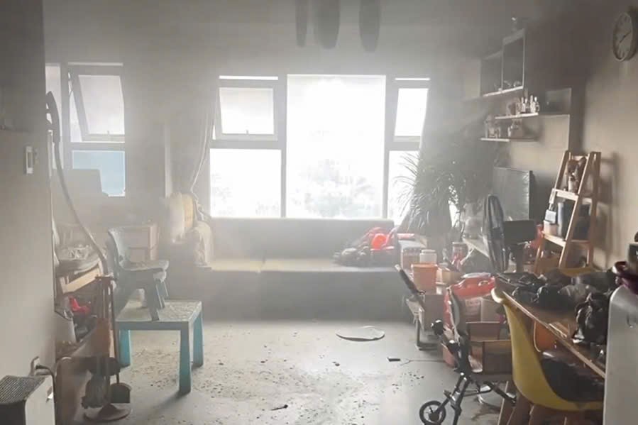 Cháy căn hộ tầng 16 chung cư Flora Fuji ở TP HCM- Ảnh 1.