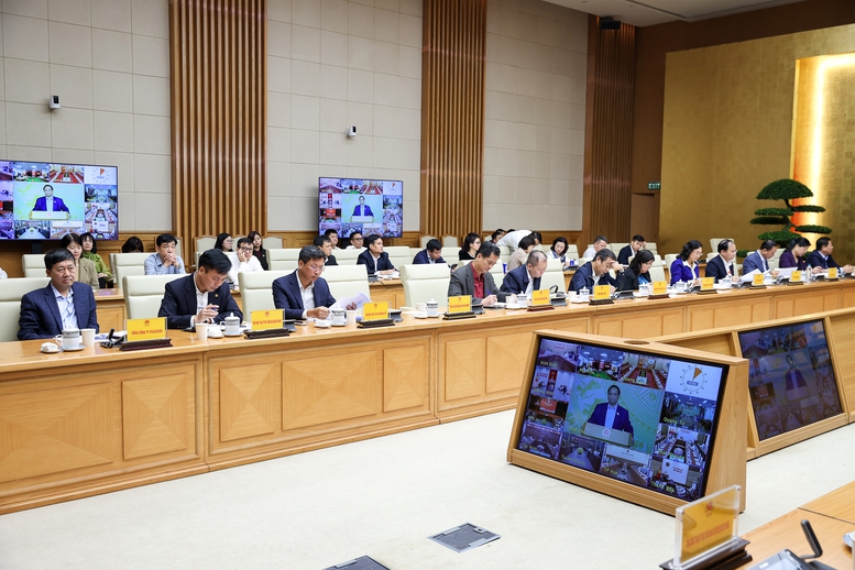 Thủ tướng: Không để người dân phải "lòng vòng", mất thêm chi phí khi tiếp cận nhà ở xã hội- Ảnh 5.