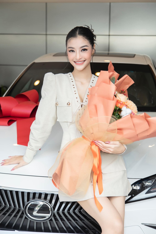 Sự giàu có của Lona Kiều Loan ở tuổi 25- Ảnh 11. Sự giàu có của Lona Kiều Loan ở tuổi 25- Ảnh 11.