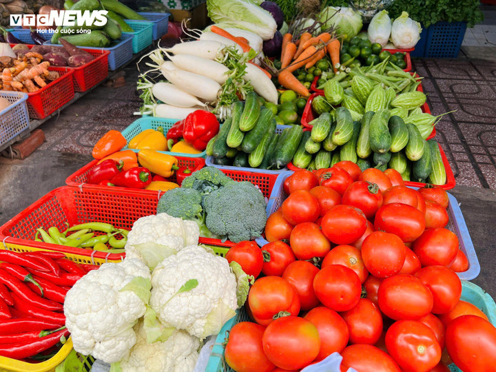 Giá rau xanh tại TP.HCM tăng vọt- Ảnh 4.