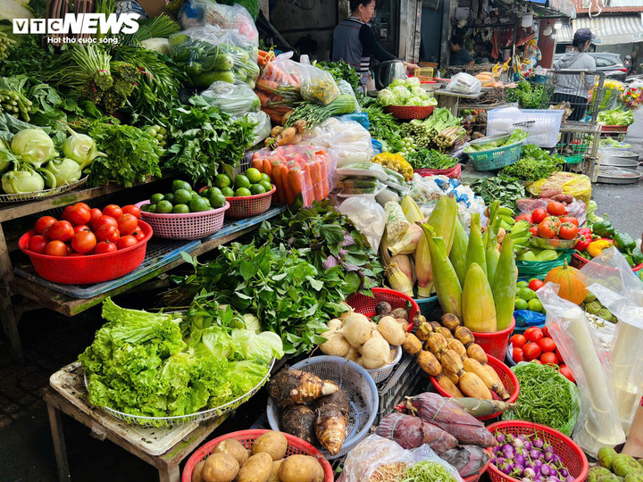 Giá rau xanh tại TP.HCM tăng vọt- Ảnh 3.