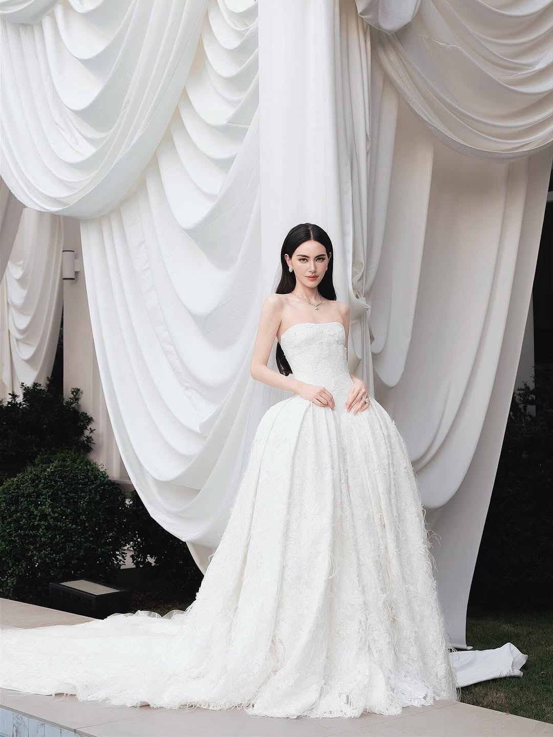 Ngắm đám cưới của Ngắm đám cưới của